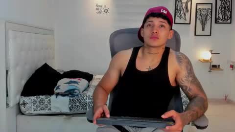 Lunay online show from 27, 2, 2026