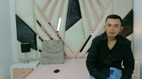 Snapshot of lunaysebastian chatting on 3, 7, 2026 Luna y Sebastian online show from 3, 7, 2026