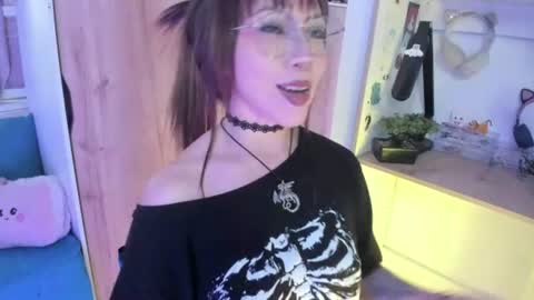 lunivyra online show from 8, 7, 2026