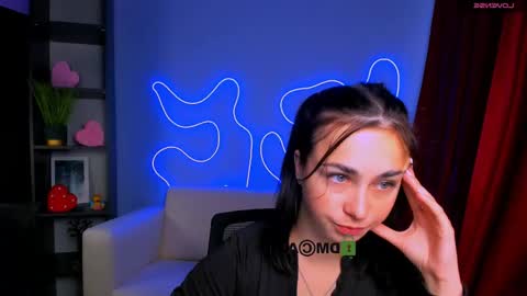 Snapshot of lunna_bella_ chatting on 2, 10, 2025 lunna online show from 2, 10, 2025