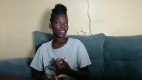 luo_queen online show from 5, 2, 2026