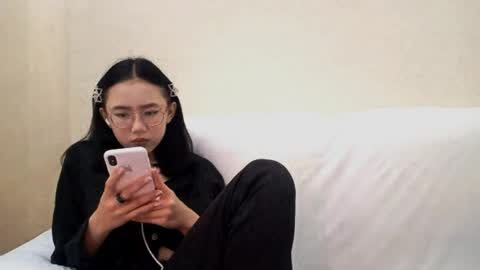 Snapshot of lupefaulker chatting on 5, 6, 2026 Roxie online show from 5, 6, 2026