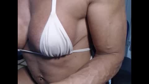 Snapshot of lusexyhot chatting on 11, 1, 2025 lusexyhot online show from 11, 1, 2025