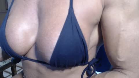 Snapshot of lusexyhot chatting on 12, 1, 2025 lusexyhot online show from 12, 1, 2025