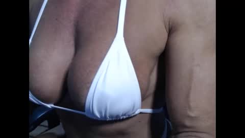 Snapshot of lusexyhot chatting on 10, 3, 2025 lusexyhot online show from 10, 3, 2025