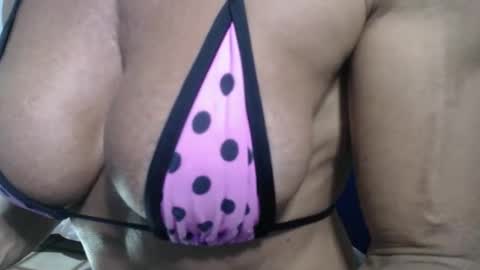 Snapshot of lusexyhot chatting on 25, 5, 2026 lusexyhot online show from 25, 5, 2026