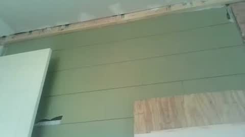 Snapshot of lushuslucy chatting on 24, 2, 2025 Kikithebaee online show from 24, 2, 2025