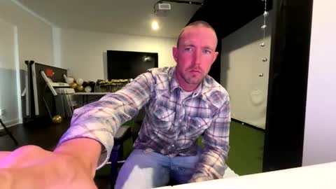 Snapshot of lustfull4you chatting on 3, 1, 2025 lustfull4you online show from 3, 1, 2025