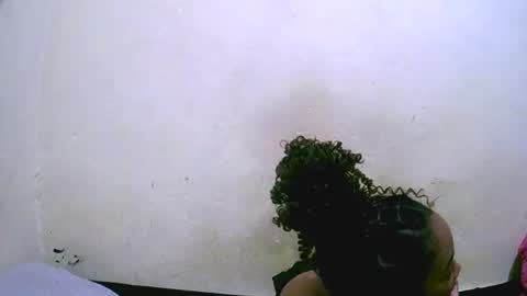 lutchia online show from 24, 9, 2025