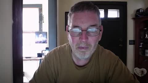 Snapshot of luv2lickurkittie chatting on 17, 11, 2025 Luv2lickurkittie online show from 17, 11, 2025