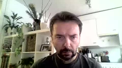 Snapshot of luvly chatting on 2, 1, 2025 Luvly online show from 2, 1, 2025