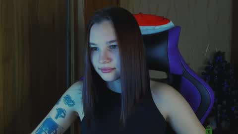 Snapshot of luvmeeow chatting on 19, 12, 2024 Ann online show from 19, 12, 2024