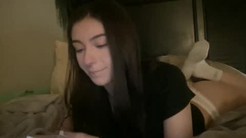 Snapshot of luvrxstarx chatting on 10, 2, 2026 luvrxstarx online show from 10, 2, 2026