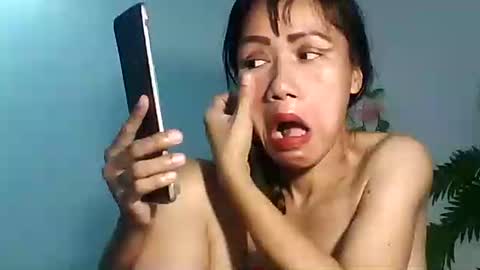 Bee Bee online show from 1, 10, 2025