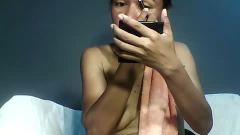 Snapshot of luvu4everxxx chatting on 18, 6, 2026 Bee Bee online show from 18, 6, 2026