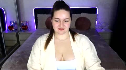 lux_lizz online show from 15, 3, 2026