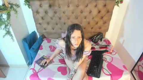 lux_royse online show from 12, 7, 2026
