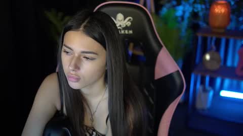 luxeavelyn online show from 28, 11, 2025