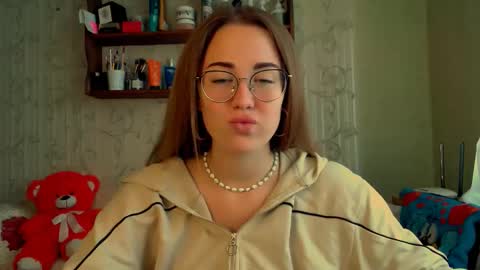 Katie online show from 9, 10, 2025