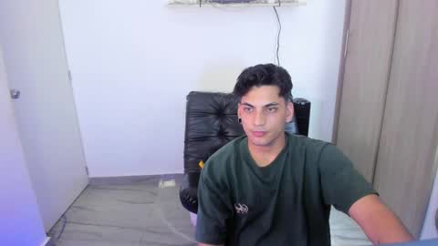 Snapshot of luxrx chatting on 24, 5, 2026 luxrx online show from 24, 5, 2026