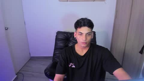 Snapshot of luxrx chatting on 28, 5, 2026 luxrx online show from 28, 5, 2026