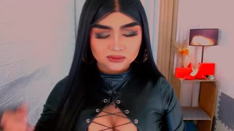 Sasha Blaire online show from 4, 11, 2025