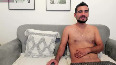 Lesly And Arnold online show from 26, 2, 2025