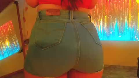 Snapshot of luxurydivine chatting on 20, 3, 2026 Liss online show from 20, 3, 2026