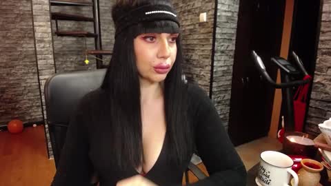 Spoiled dominant mindfucker mistress MakeupartistNail ArtistFitness and Yoga lover online show from 5, 12, 2024