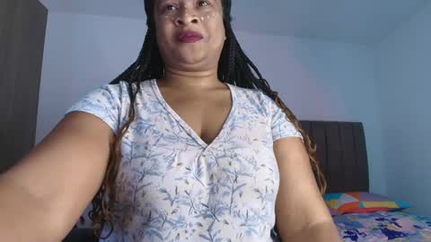 Snapshot of luxy_benet chatting on 28, 4, 2026 Big Benet online show from 28, 4, 2026