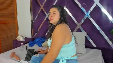Snapshot of luzenaasm chatting on 6, 10, 2025 luzenaasm online show from 6, 10, 2025
