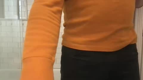 lvguynextdoor440656 online show from 9, 2, 2026