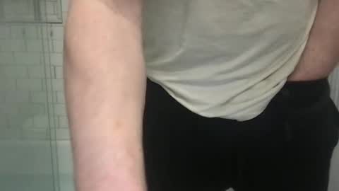 lvguynextdoor440656 online show from 23, 2, 2026