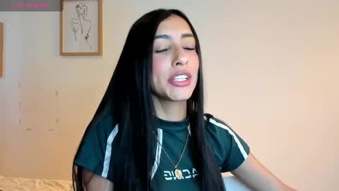 Snapshot of lya_brown chatting on 15, 5, 2026 lya_brown online show from 15, 5, 2026