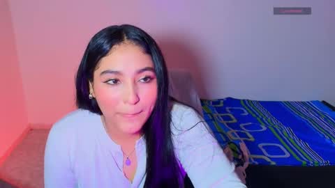 Snapshot of lya_dubois_ chatting on 6, 5, 2026 LYA DUBOIS online show from 6, 5, 2026