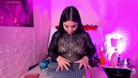 Snapshot of lyaa_collins_ chatting on 11, 9, 2025 Lya online show from 11, 9, 2025