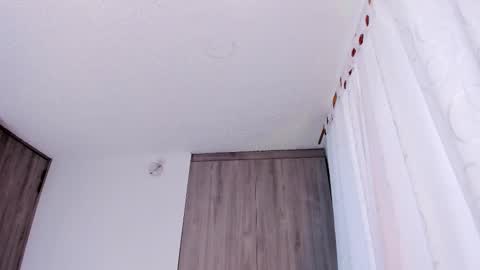 Lyanna online show from 6, 10, 2025