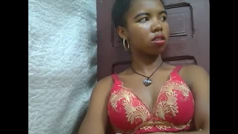 Snapshot of lydialarin chatting on 15, 2, 2025 Lydiah online show from 15, 2, 2025