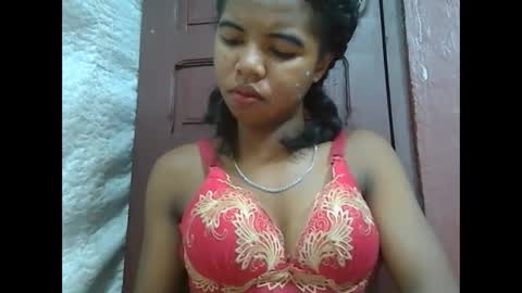 Snapshot of lydialarin chatting on 27, 2, 2025 Lydiah online show from 27, 2, 2025