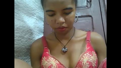 Snapshot of lydialarin chatting on 28, 2, 2025 Lydiah online show from 28, 2, 2025