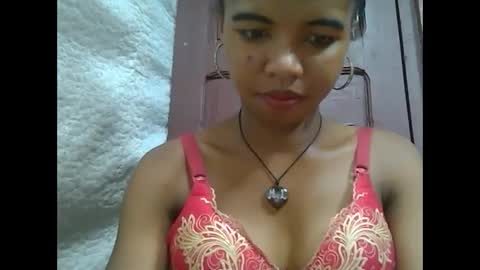 Snapshot of lydialarin chatting on 28, 2, 2025 Lydiah online show from 28, 2, 2025