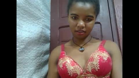 Snapshot of lydialarin chatting on 11, 3, 2025 Lydiah online show from 11, 3, 2025