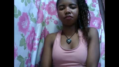 Snapshot of lydialarin chatting on 2, 10, 2025 Lydiah online show from 2, 10, 2025