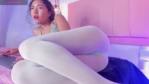 Snapshot of lyhana_lee chatting on 3, 3, 2025 Lyhana Lee online show from 3, 3, 2025