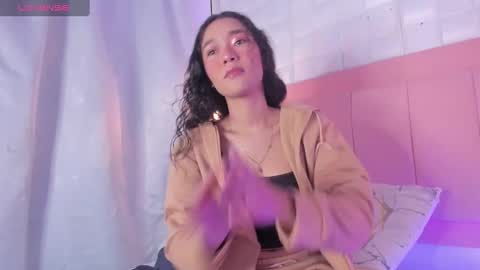 Snapshot of lyhana_lee chatting on 12, 3, 2025 Lyhana Lee online show from 12, 3, 2025