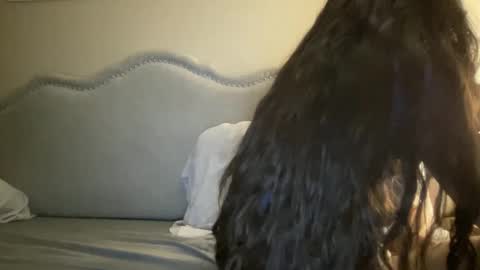 Snapshot of lylajades chatting on 23, 11, 2025 Olivia online show from 23, 11, 2025