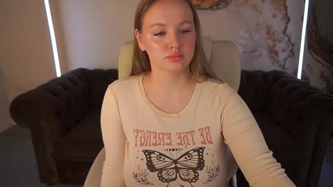 lylanimfa online show from 6, 12, 2024