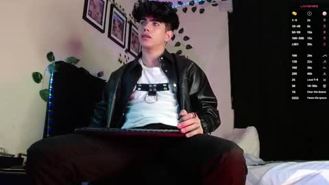 Lyle Bennett Freelance Model online show from 4, 3, 2025