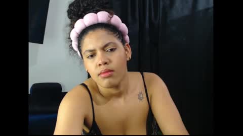 lylii_evans online show from 22, 2, 2025