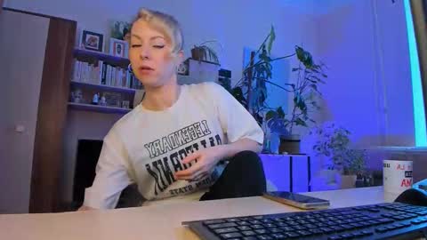 Lylith Skye NO NUDE model online show from 17, 3, 2026